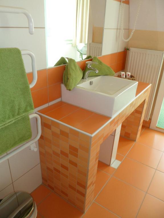 Hotel Schloonsee Garni Seebad Bansin Номер фото